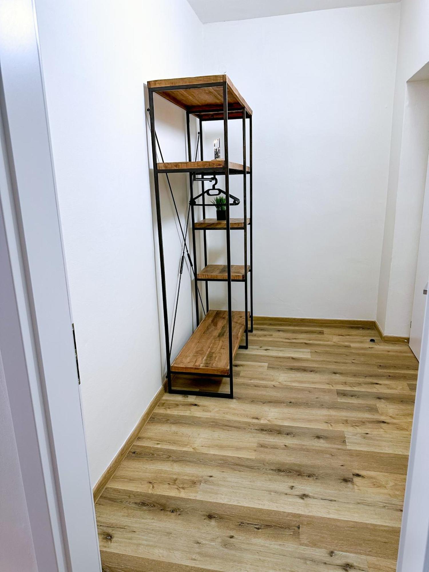 Penzion Dmz Ostrava Luaran gambar