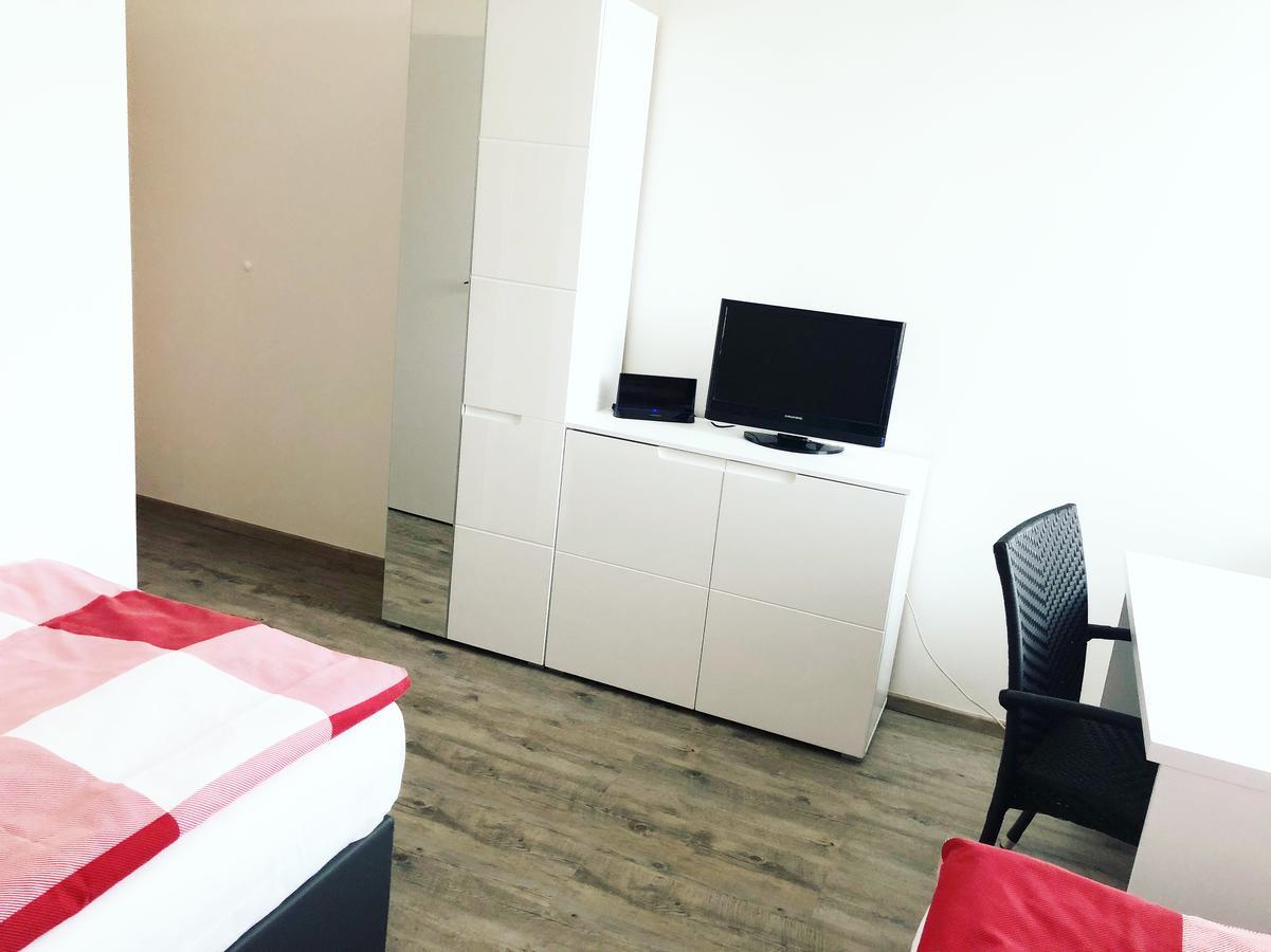 Penzion Dmz Ostrava Luaran gambar