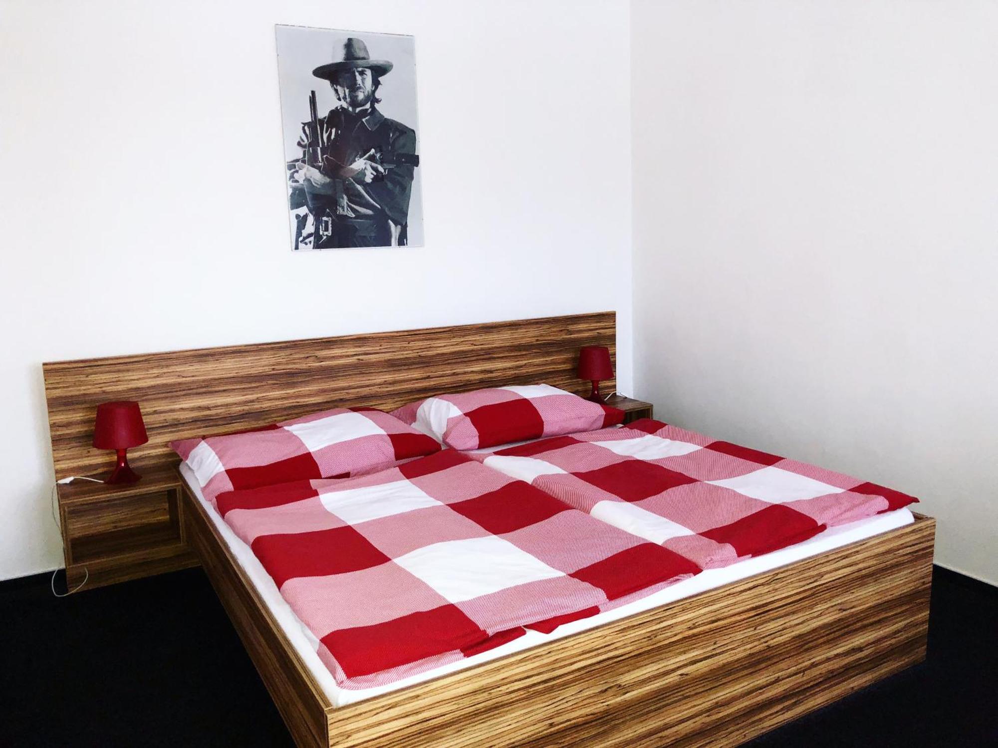 Penzion Dmz Ostrava Luaran gambar